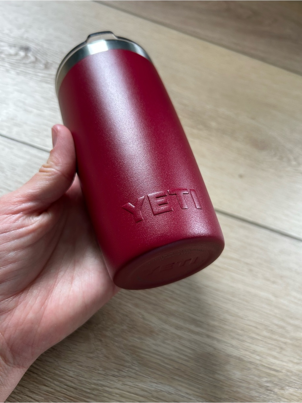 Yeti Retired Harvest Red 10 Oz Tumbler with Matching Magslider - Picture 4 of 4